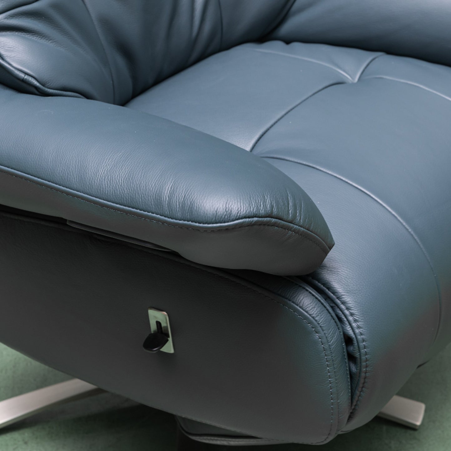 Klaussner Serano Swivel Power Recliner Lift Chair in Blue