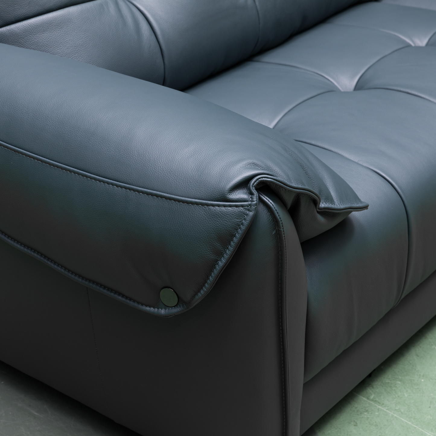 Klaussner Sofiano Blue Leather Sofa With Plush Back Support