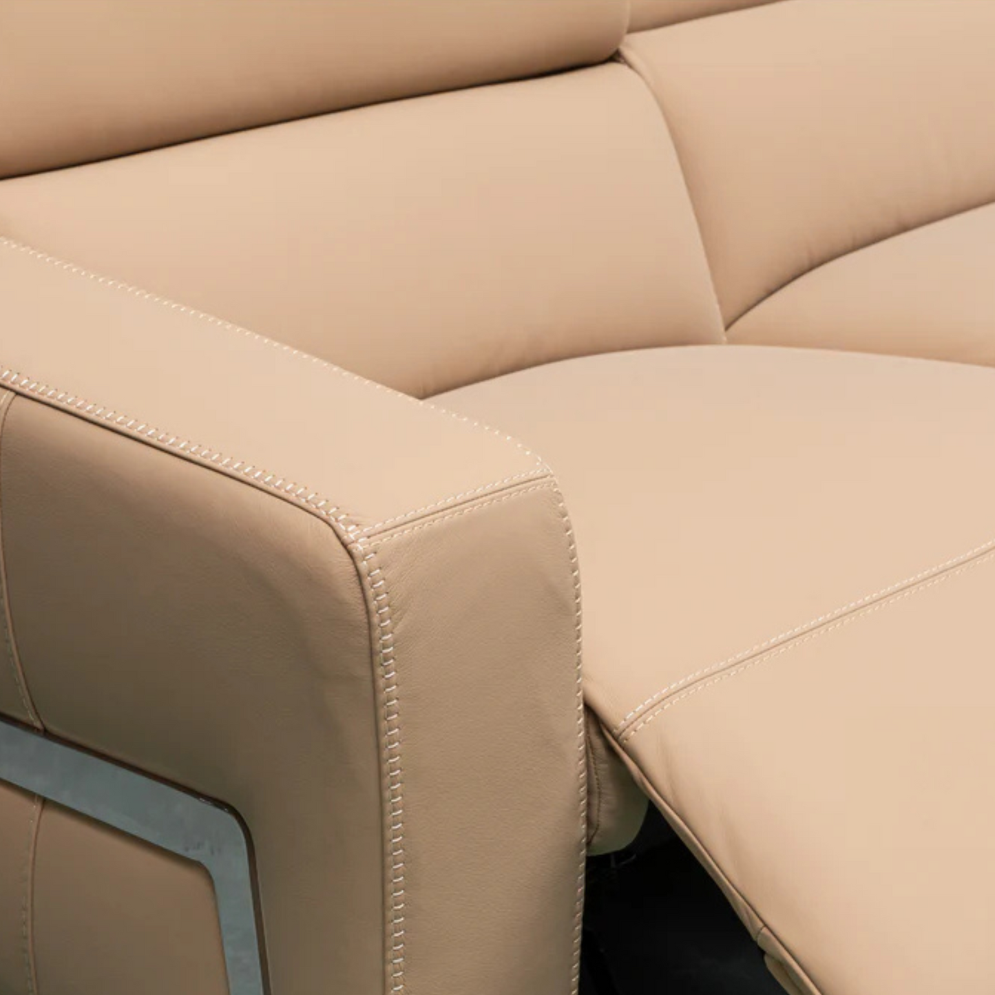 Prestigio 3-Seater Leather Power USB Reclining Sofa in Italian Design