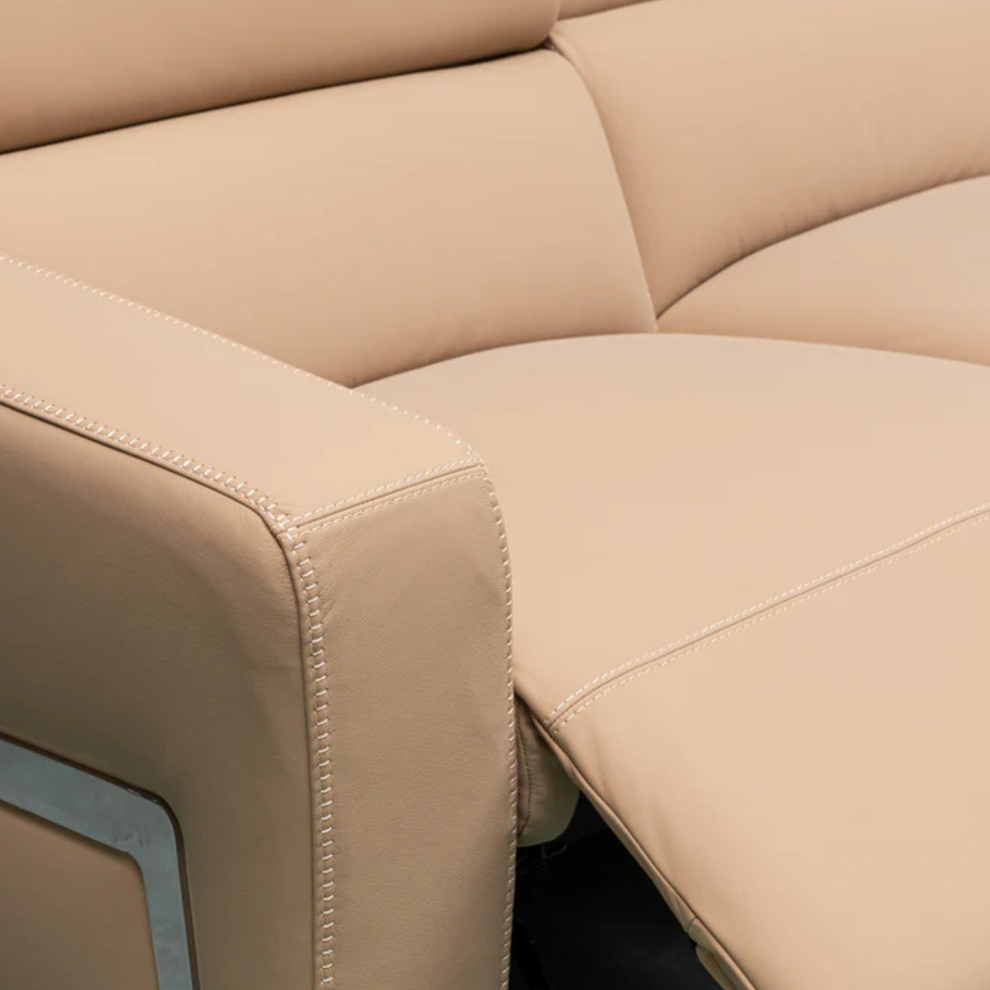 Prestigio 3-Seater Leather Power USB Reclining Sofa in Italian Design