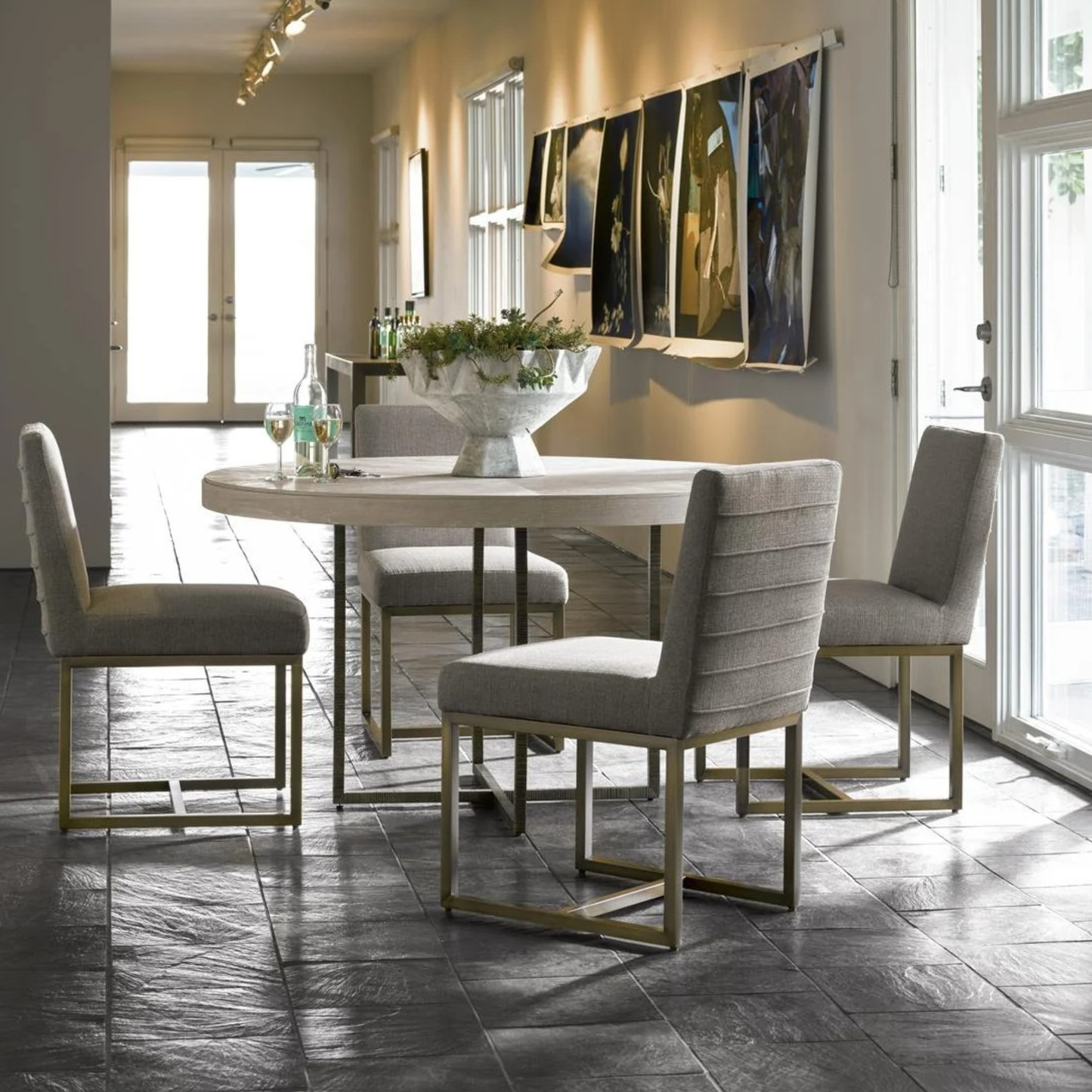 Universal Modern Cooper Chair