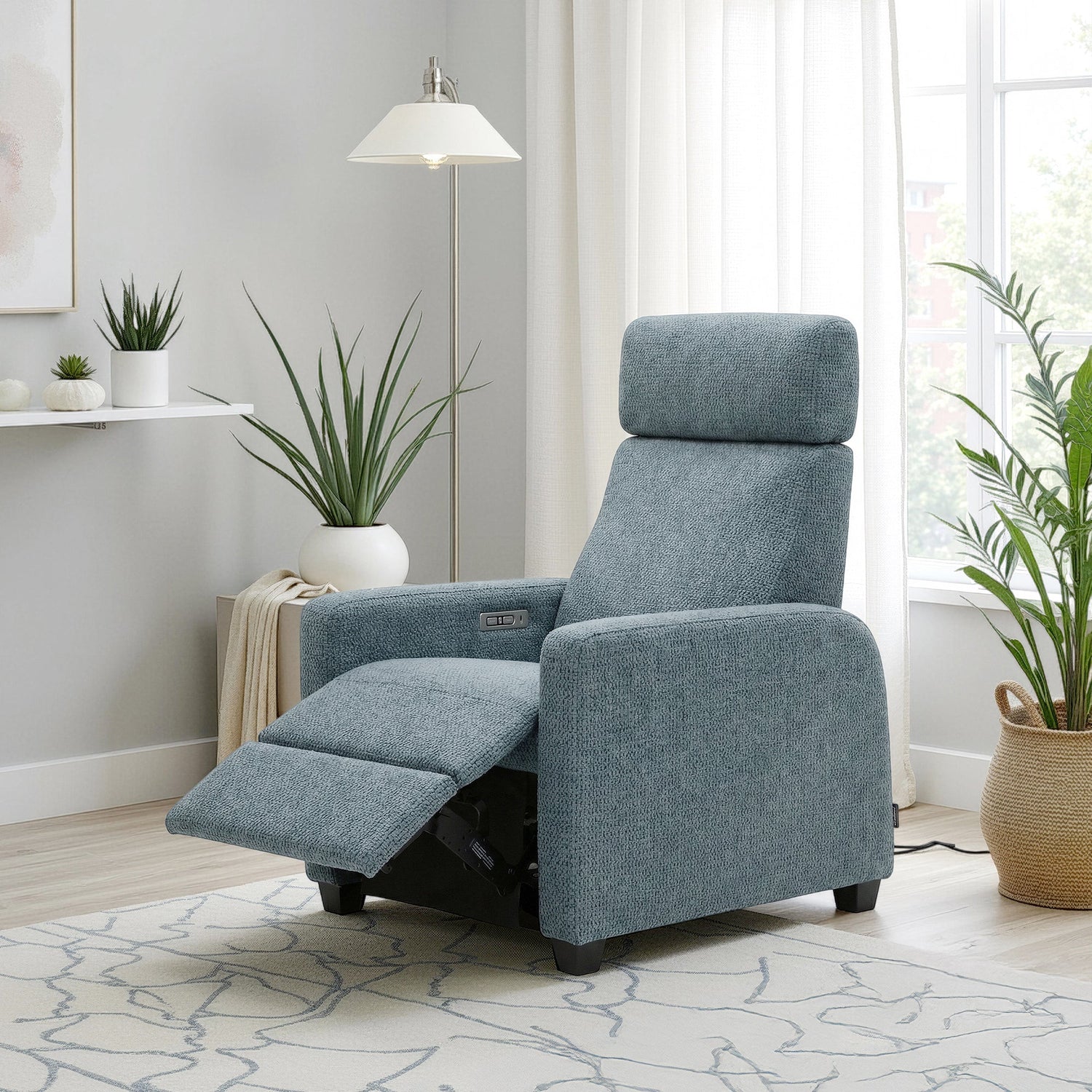 Buy Luonto Recliner Chairs on Memorial Day Sale