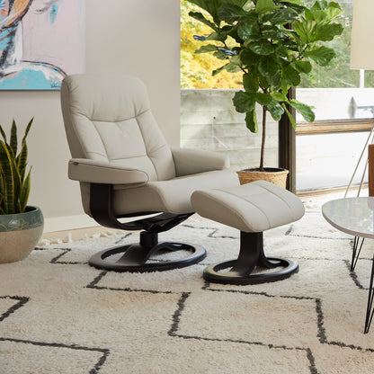 Fjords Muldal R Swivel Recliner Chair With Active Release Neck Support