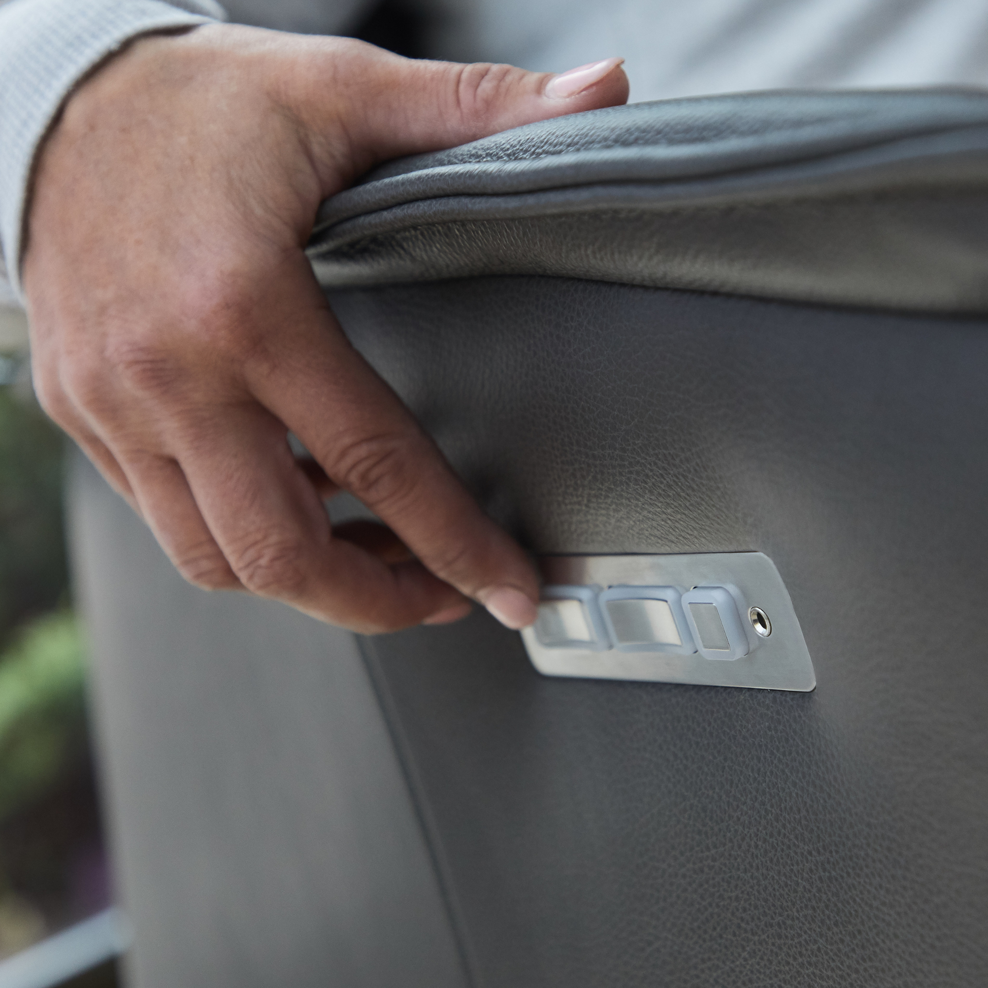 Fjords Bo power recliner demonstrating swivel functionality for comfort furniture