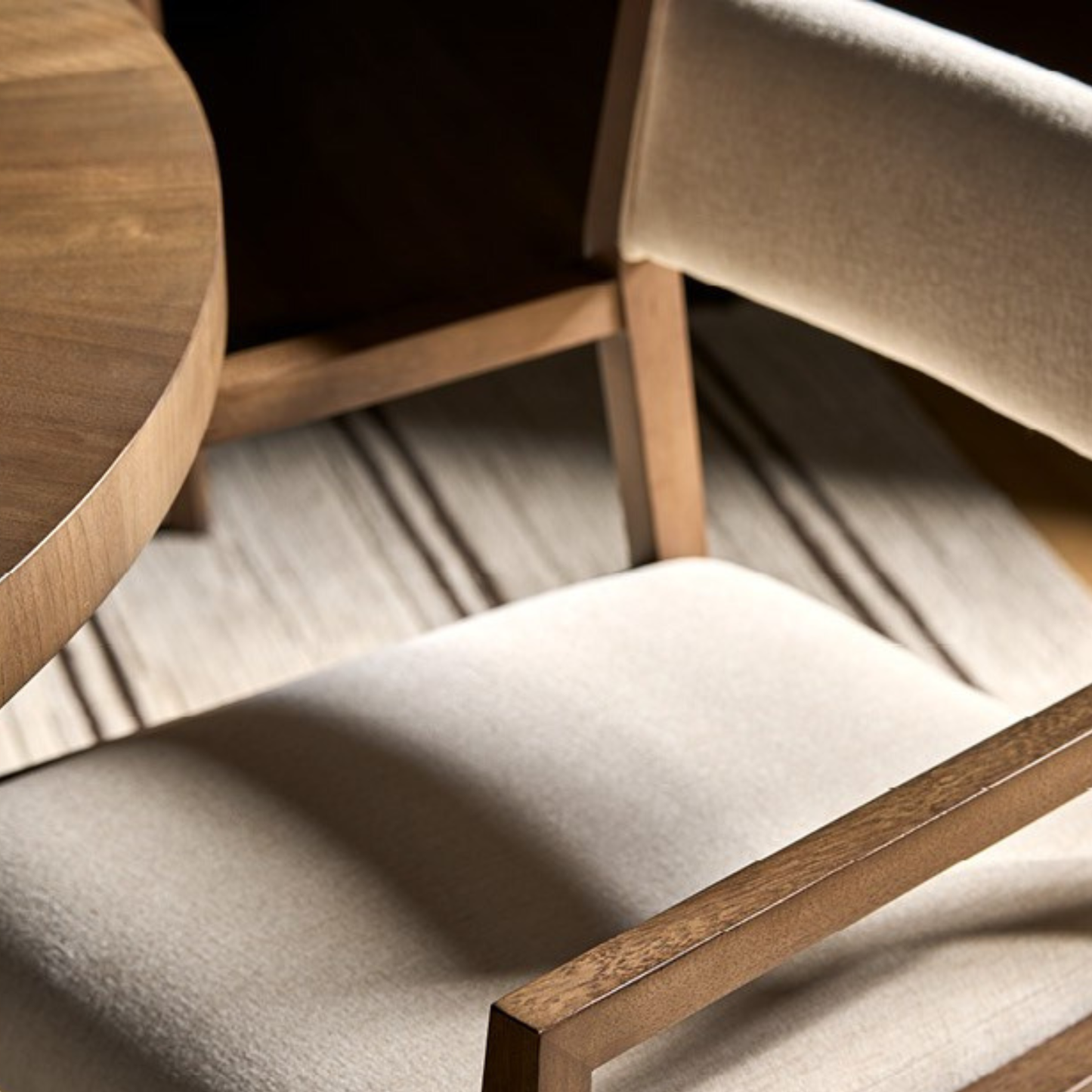 Universal Haze Modern Upholstered Dining Chair-Comfort Design Furniture