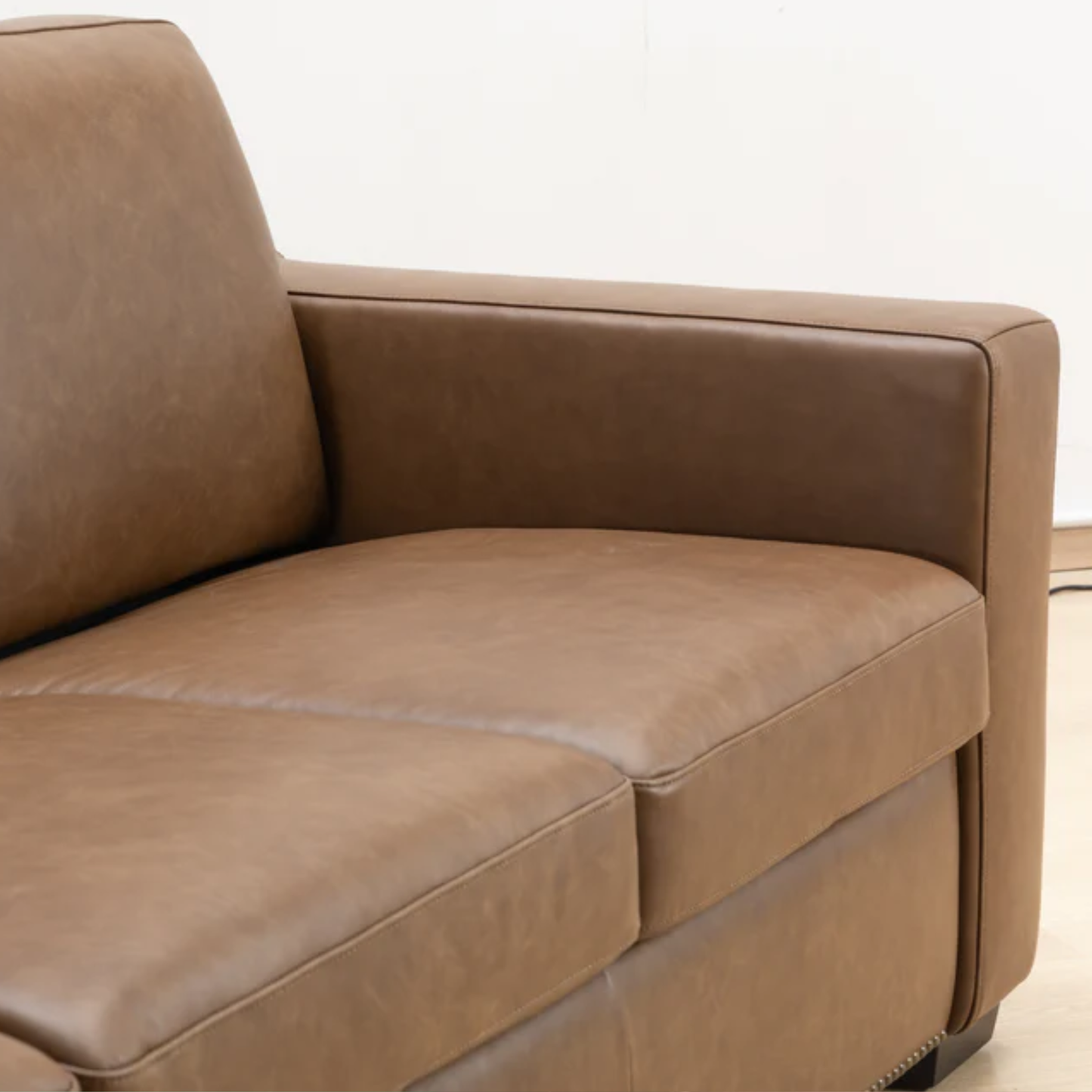 Kathy Ireland Alaves 3-Seater Brown Leather Queen Sleeper Sofa