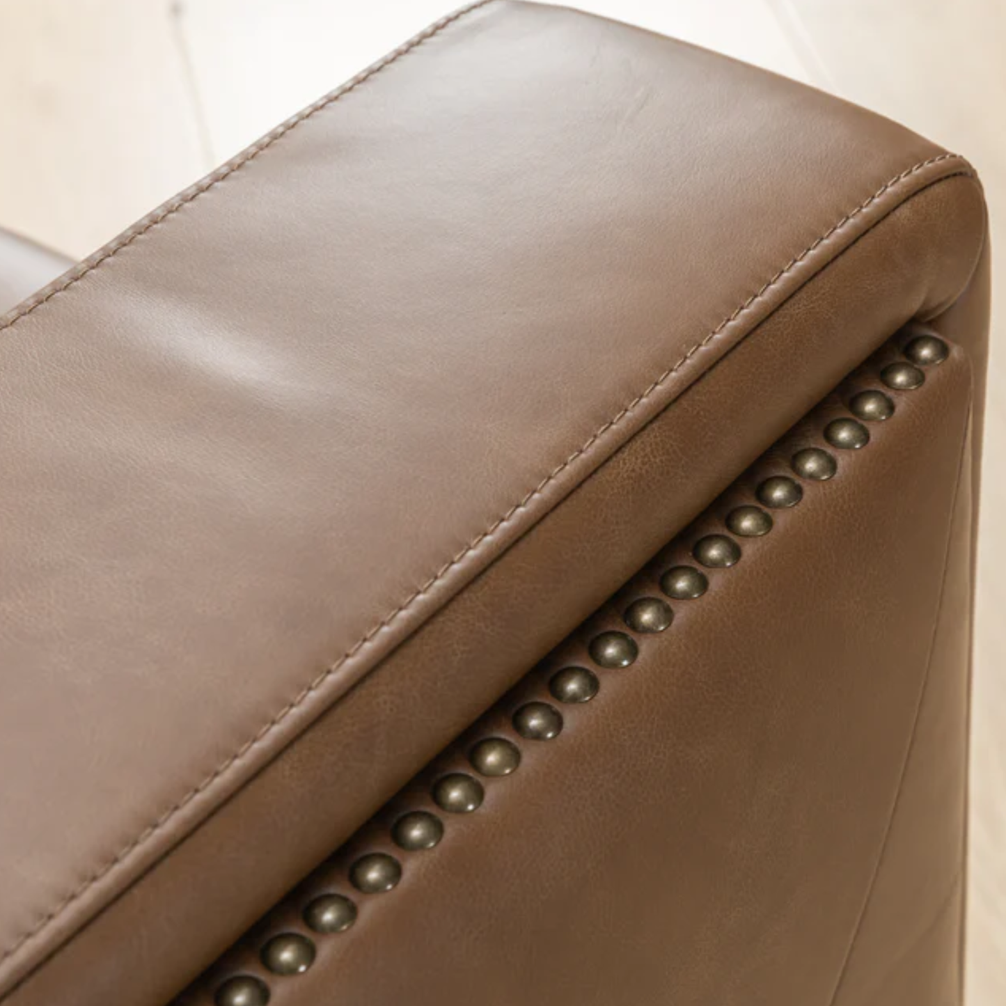 Kathy Ireland Alaves 3-Seater Brown Leather Queen Sleeper Sofa