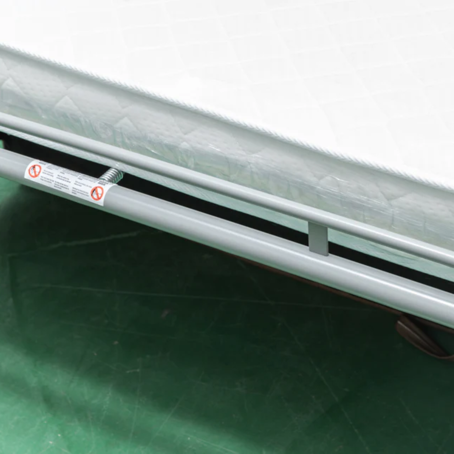 Kathy Ireland Alaves 3-Seater Brown Leather Queen Sleeper Sofa