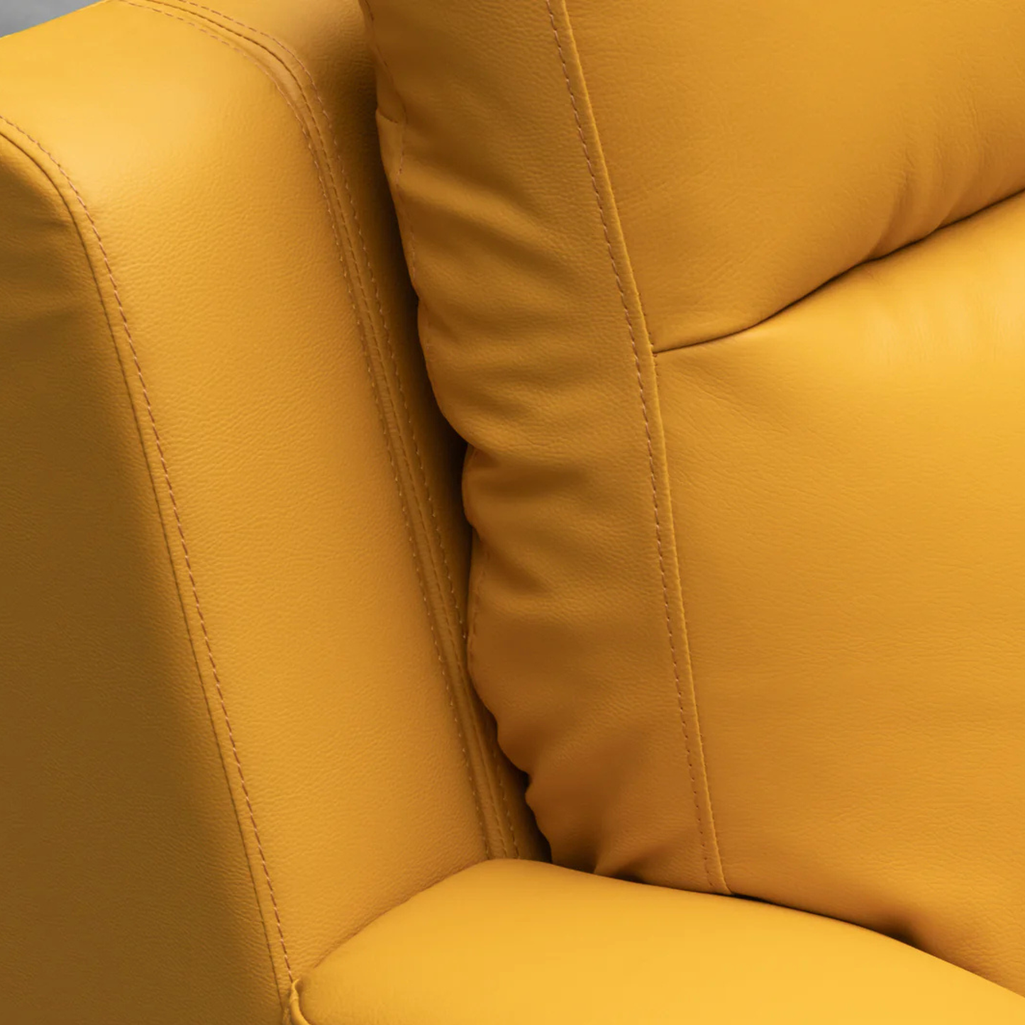 Klaussner Delano Leather Queen Sleeper Sofa