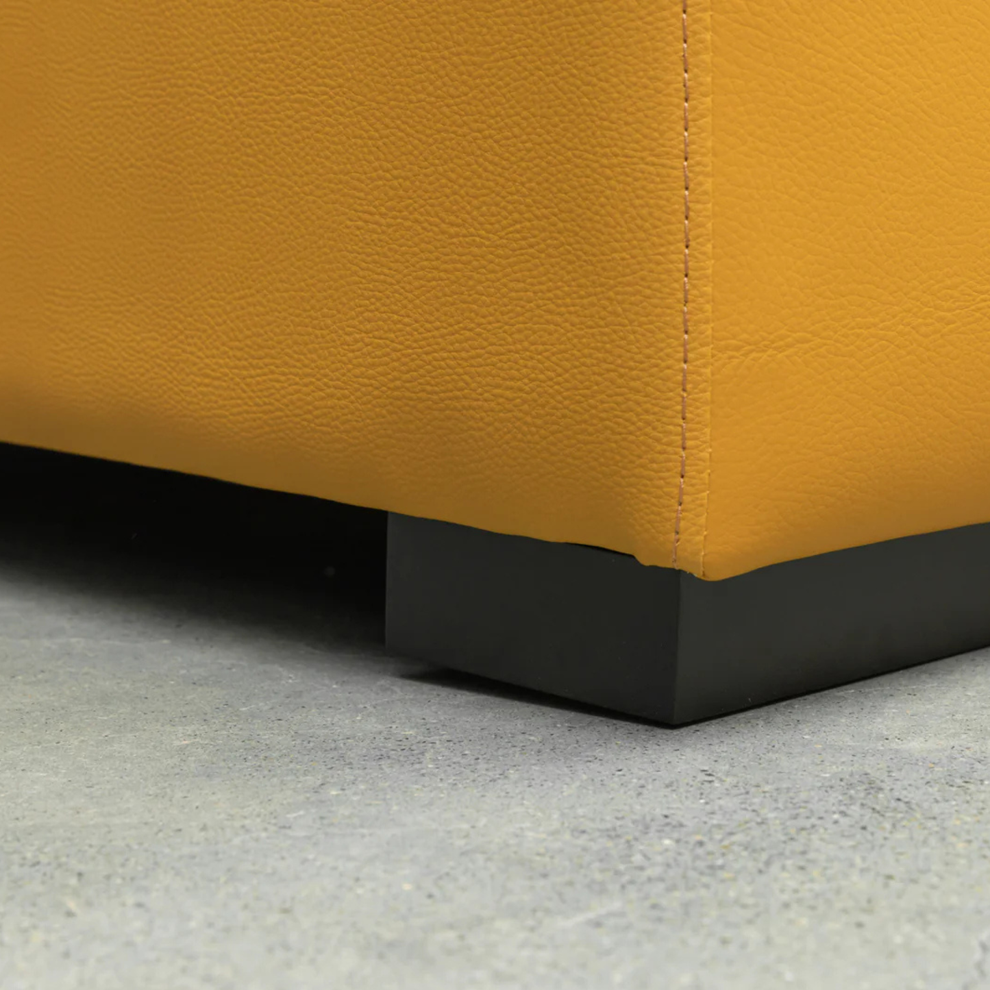 Klaussner Delano Leather Queen Sleeper Sofa