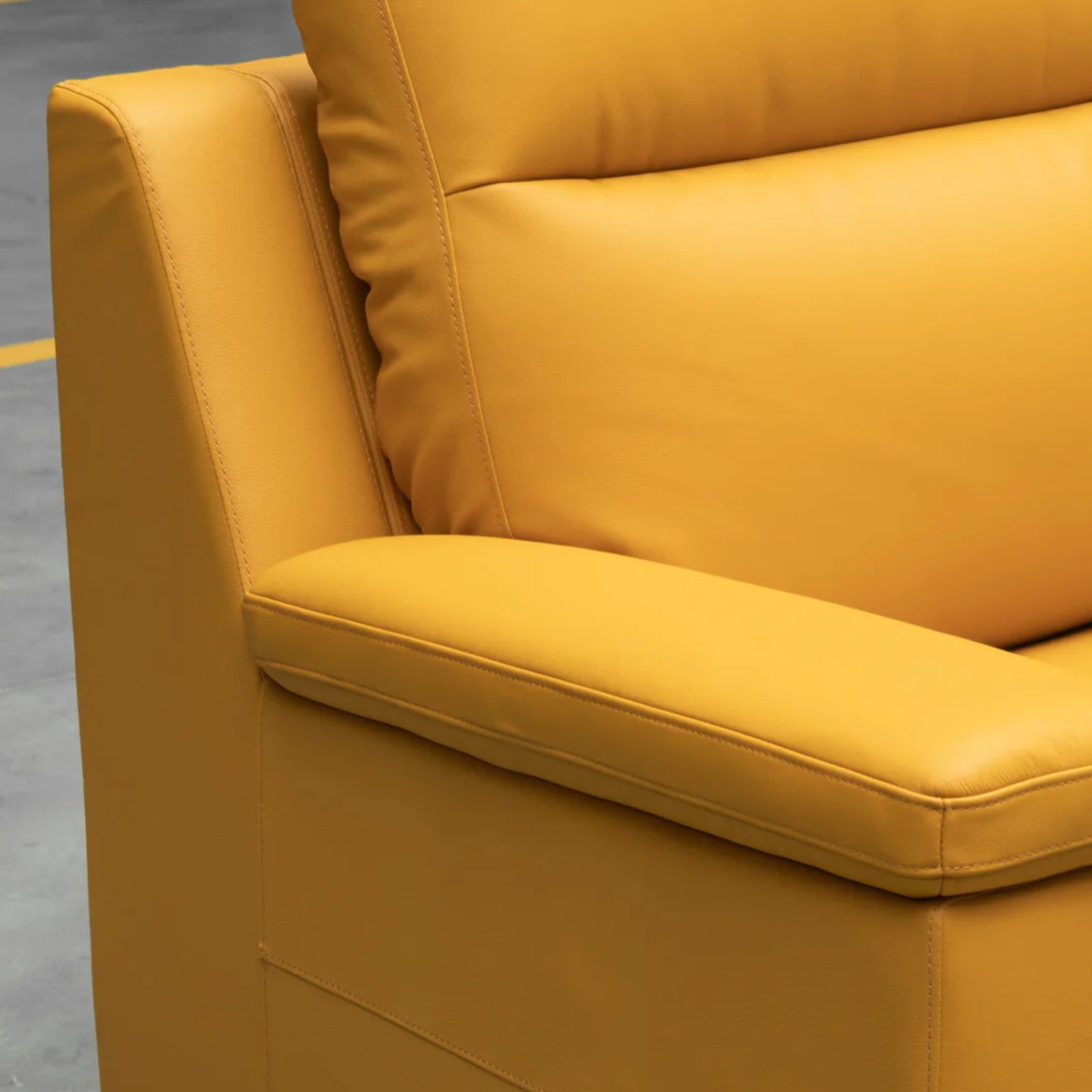 Klaussner Delano Leather Queen Sleeper Sofa