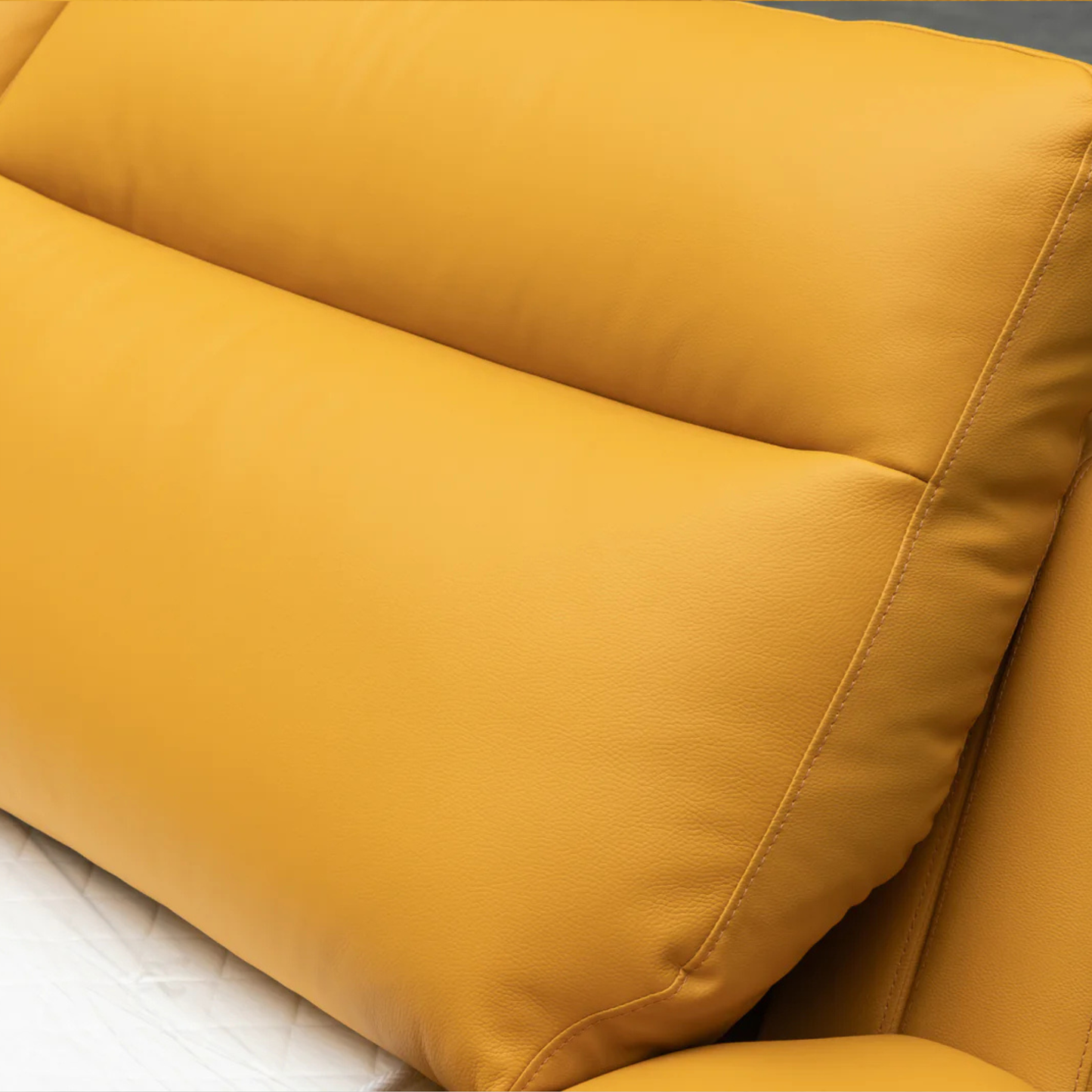 Klaussner Delano Leather Queen Sleeper Sofa