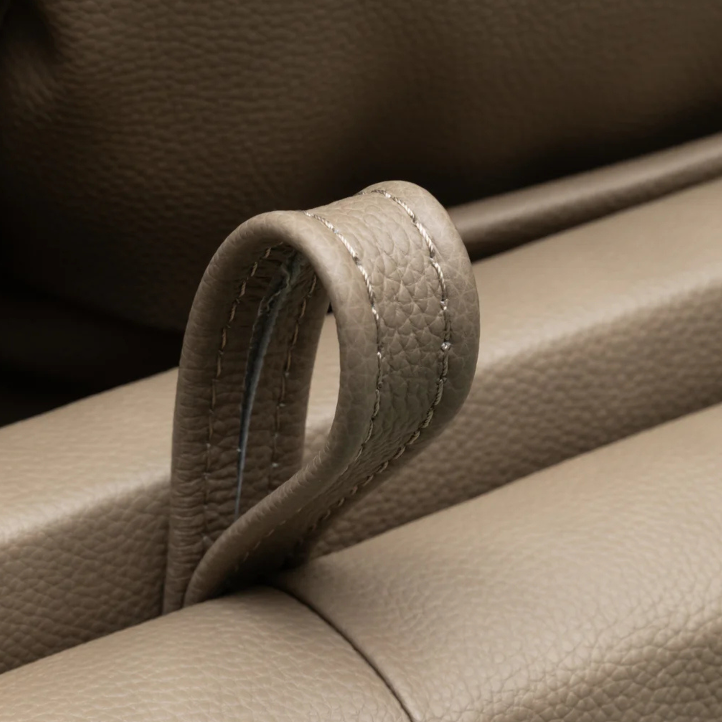 Klaussner Delano Leather Queen Sleeper Sofa