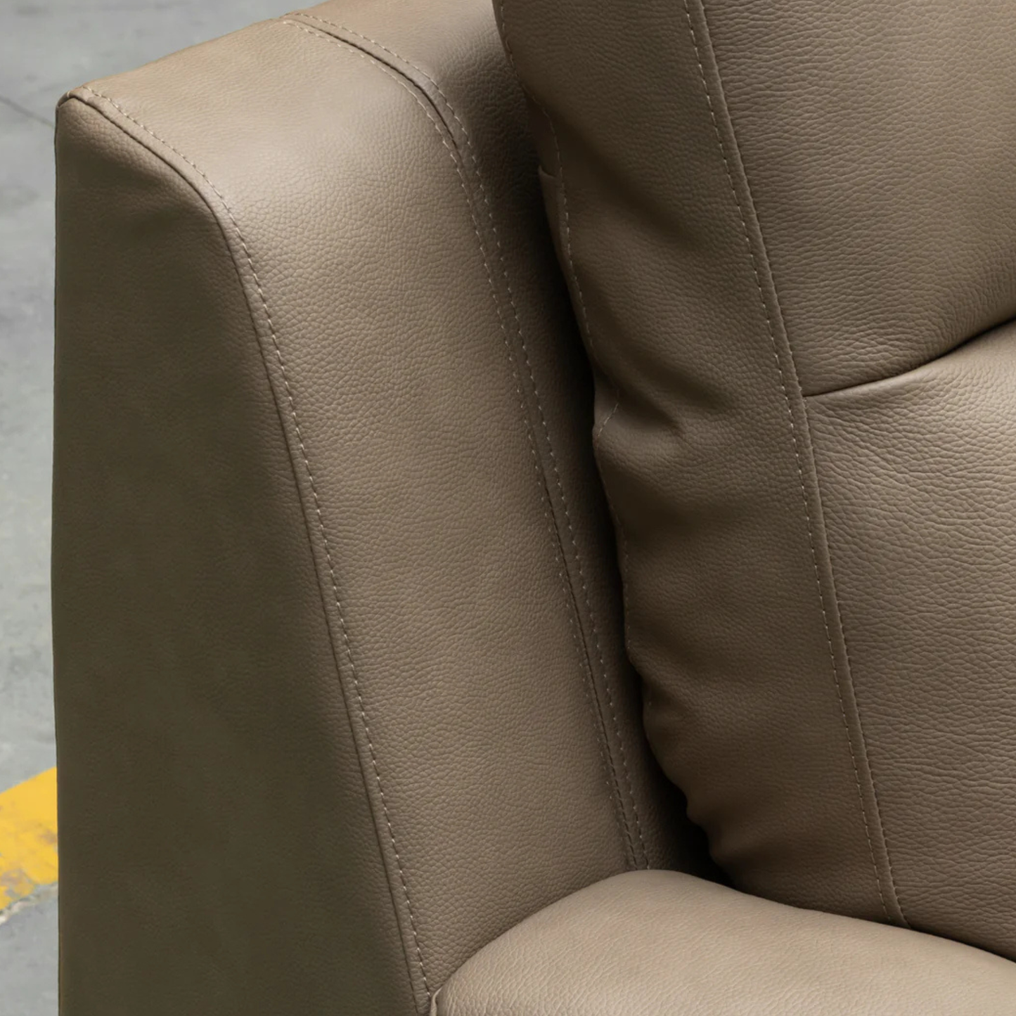 Klaussner Delano Leather Queen Sleeper Sofa