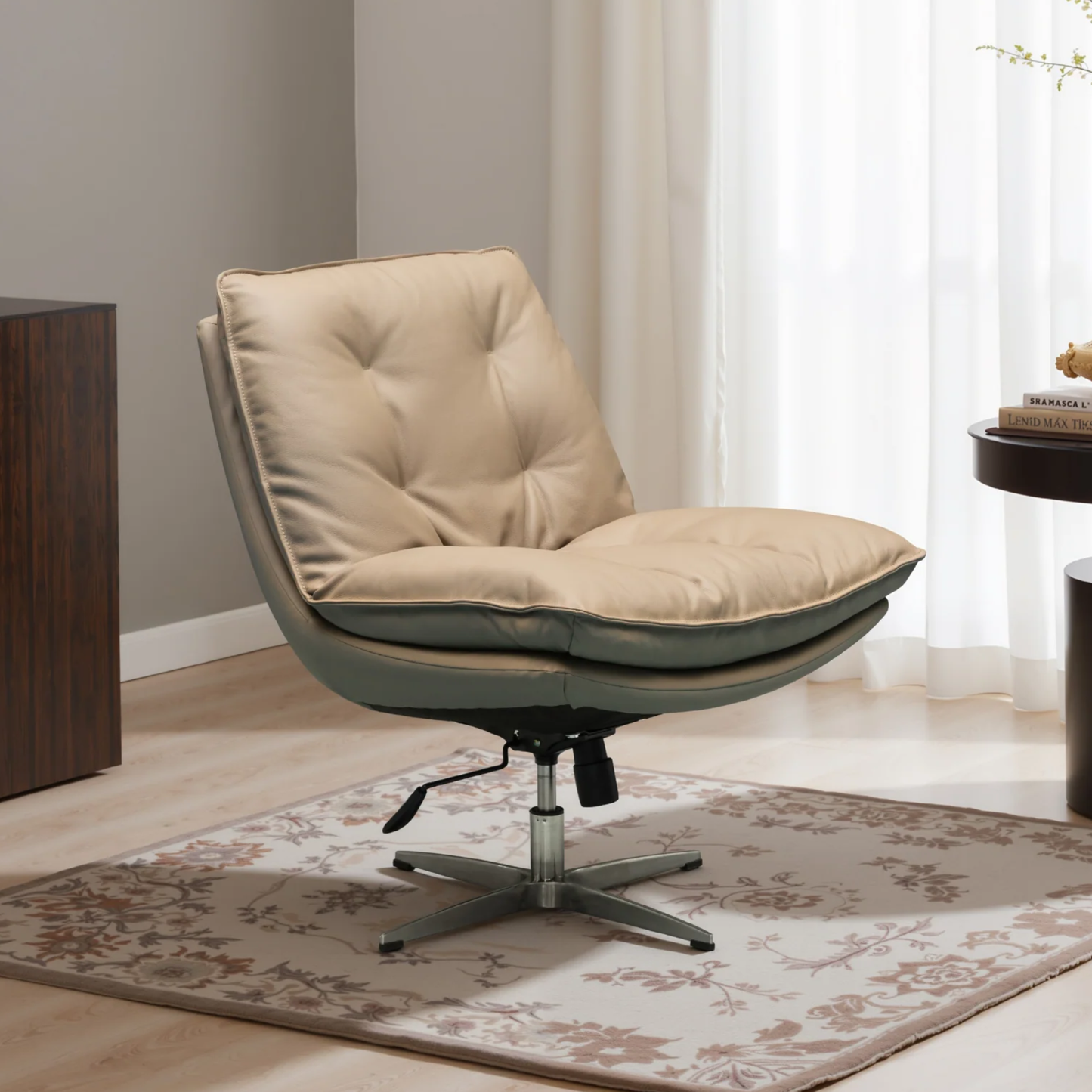 Klaussner Lenvoro Leather Swivel Chair