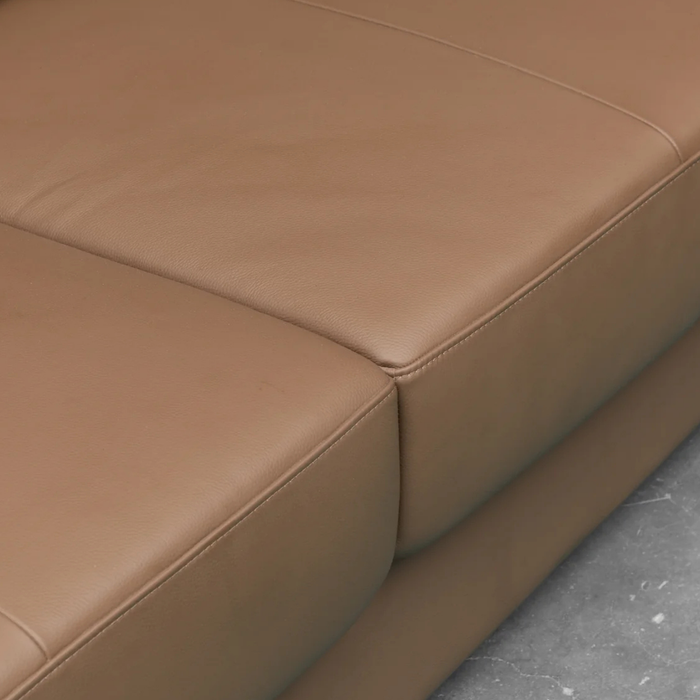 Klaussner Nova Queen Leather Sleeper Sofa with Foam Mattress