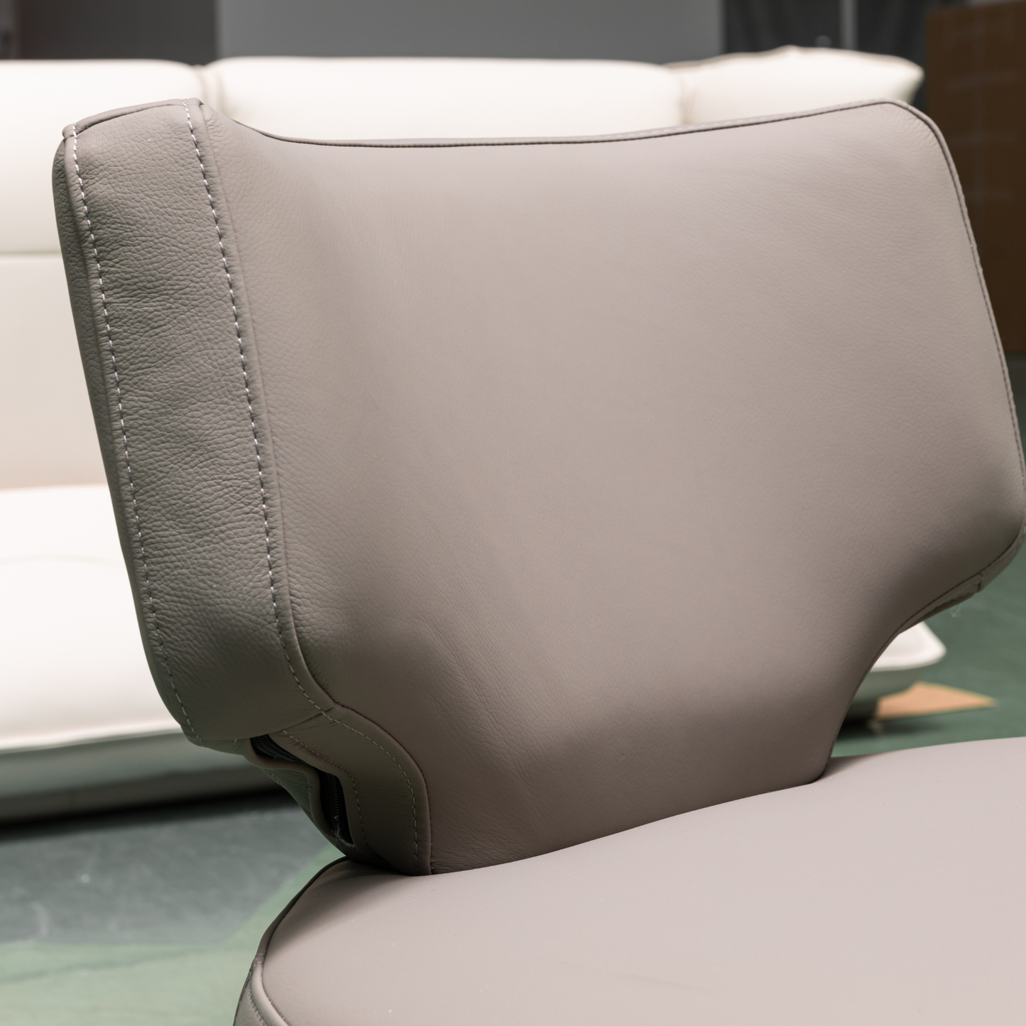 Klaussner Pavia Swivel Leather Chair with 360-Degree Swivel Base