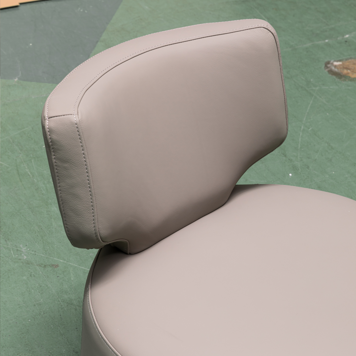 Klaussner Pavia Swivel Leather Chair with 360-Degree Swivel Base