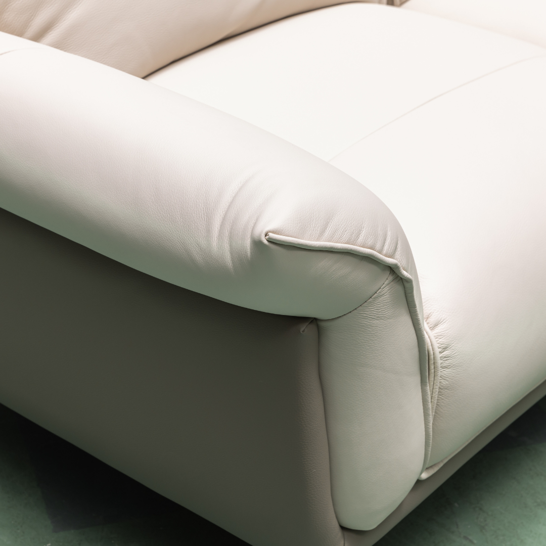 Klaussner Vento 3 Seater Leather Sofa With Recliner Chair