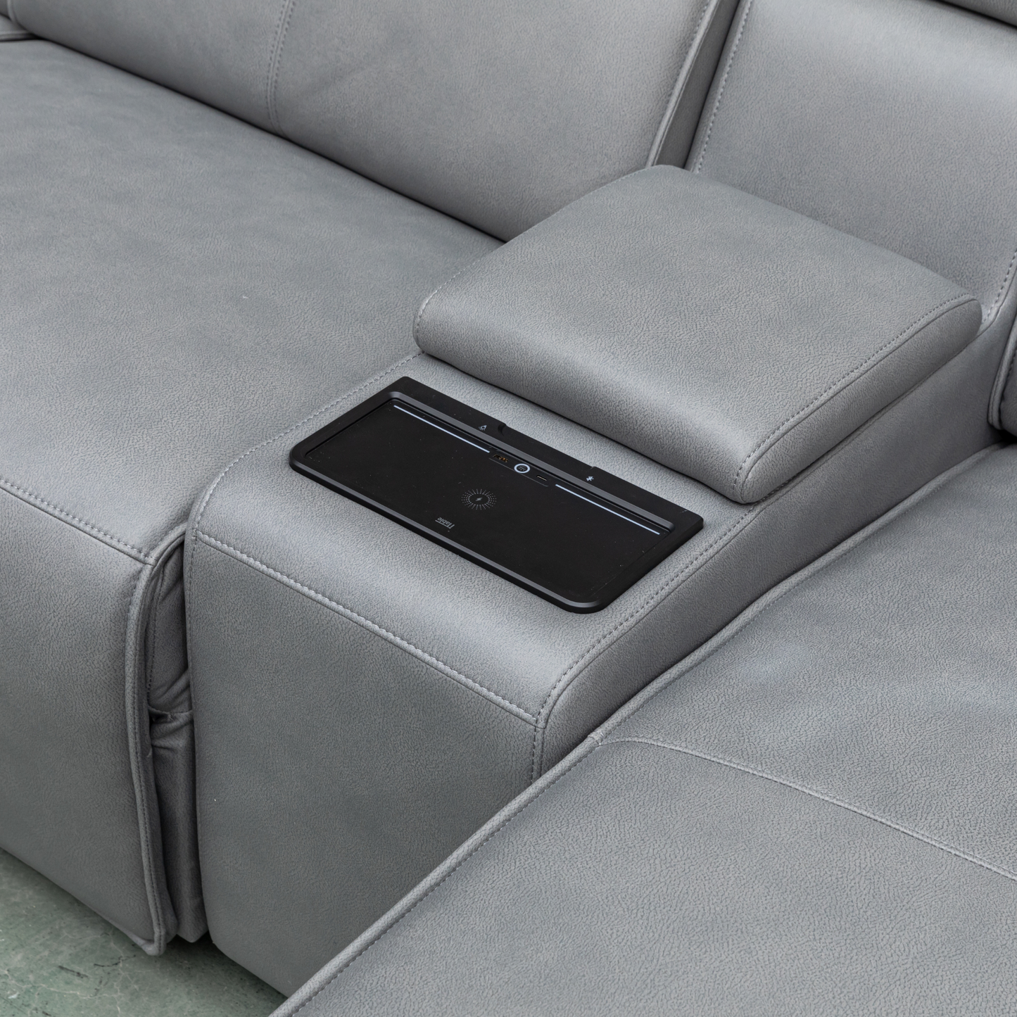 Klaussner Lorenzo Leather 6-Piece Recliner Sectional With Power Footrest & Headrest