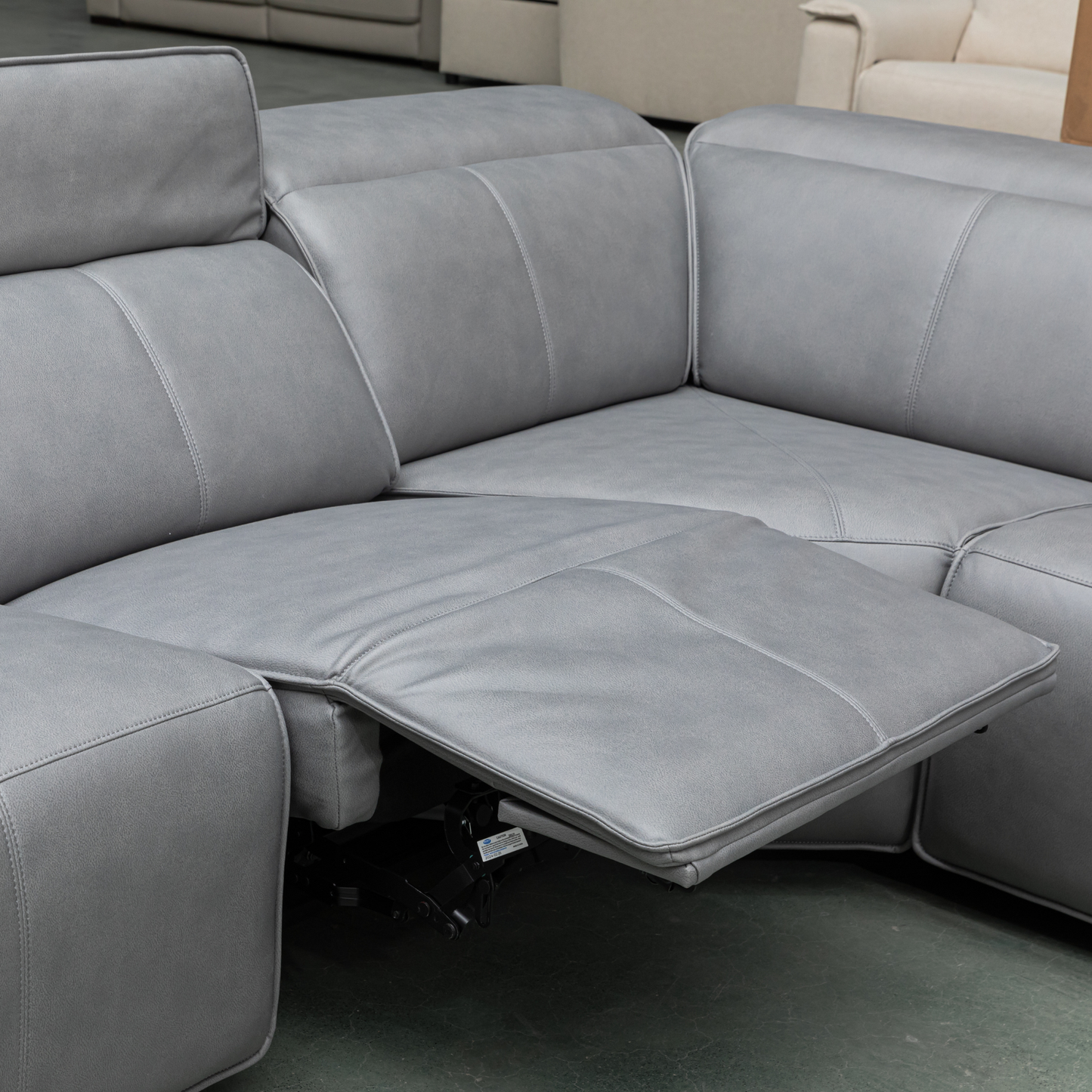 Klaussner Lorenzo Leather 6-Piece Recliner Sectional With Power Footrest & Headrest