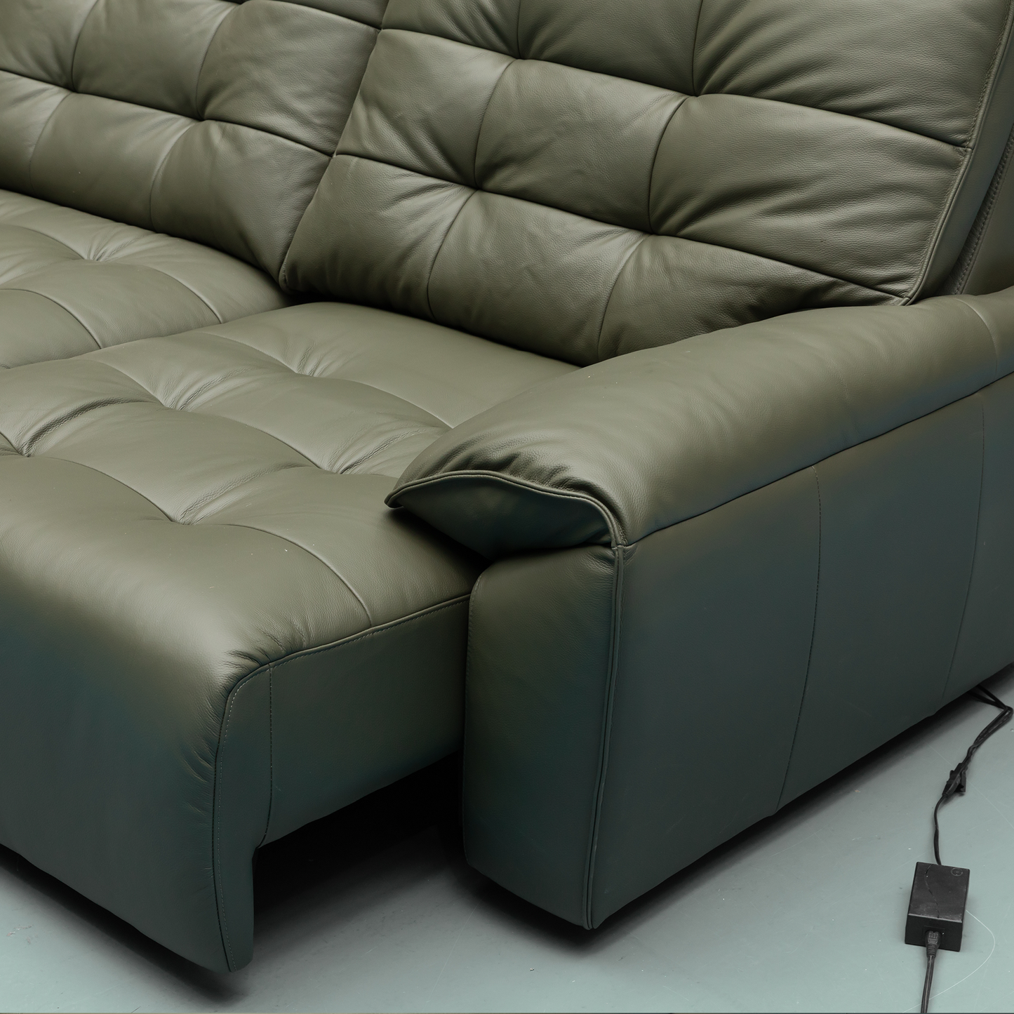Klaussner Savana Leather Sectional Sofa with Power Sliding Seats