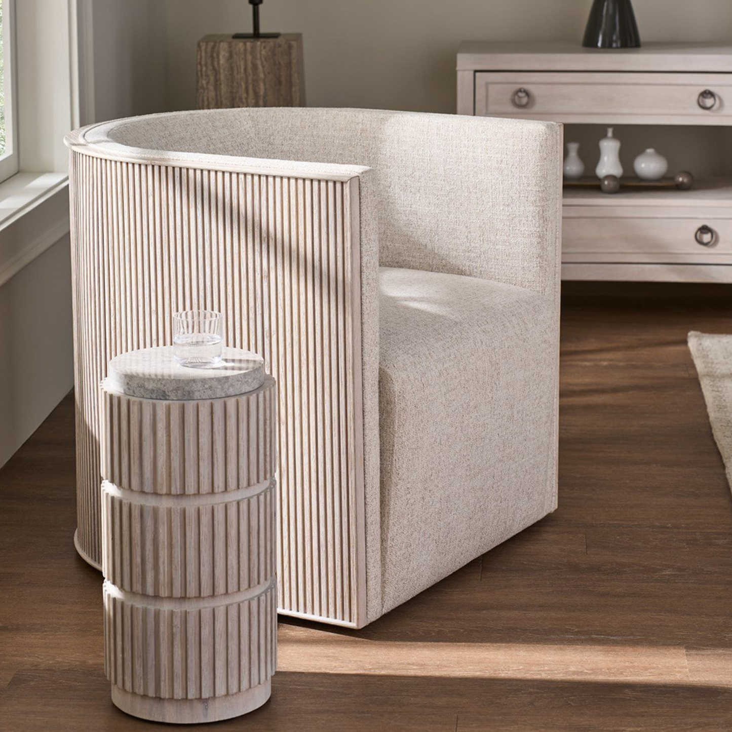 Universal Avaline Tanner Swivel Chair