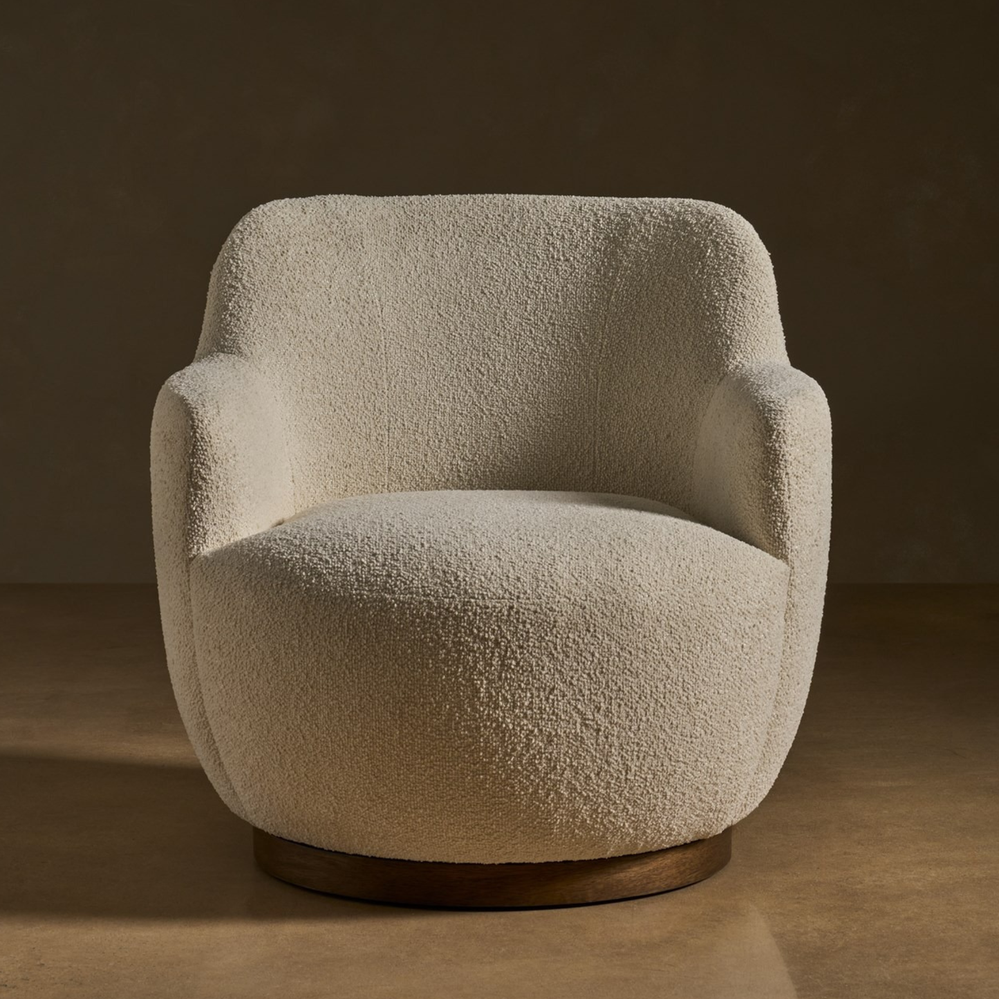 Universal Chloe Swivel Chair