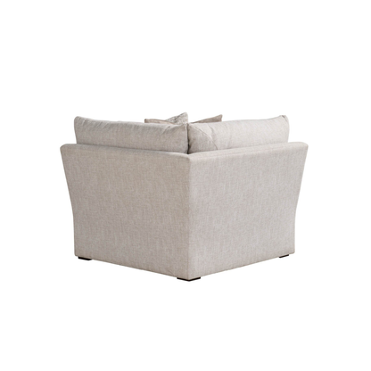 Universal Hadlee Sectional Sofa with Plush Throw Pillows