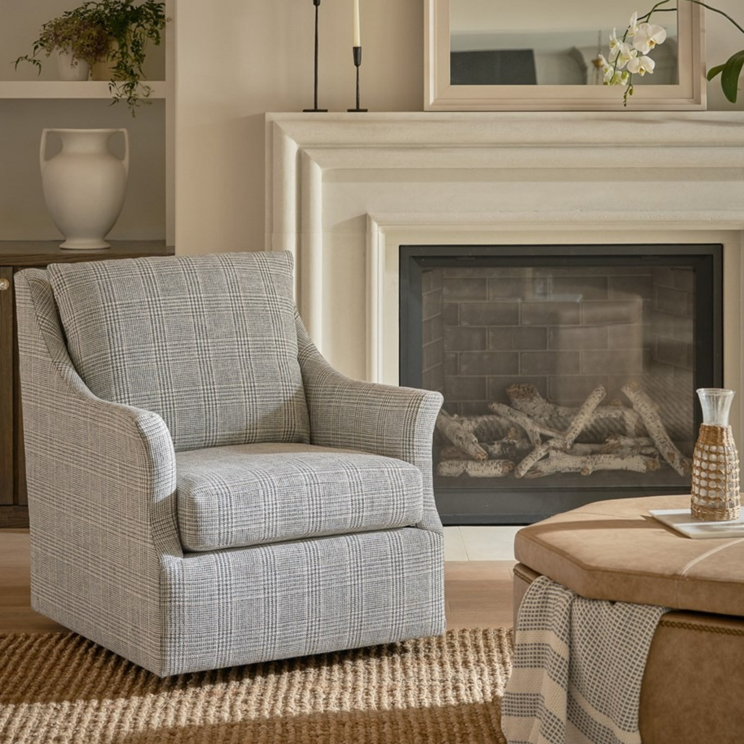Universal Henri Fabric Swivel Chair-Comfort Design